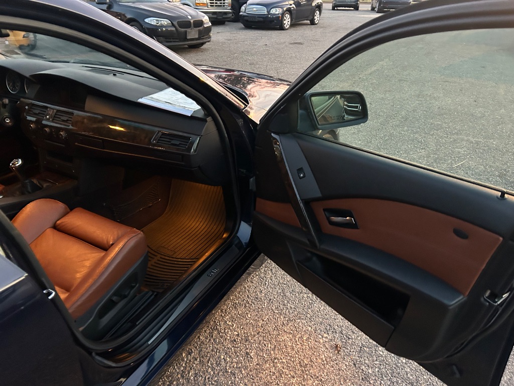 2004 BMW 5 Series 545i - Photo 14