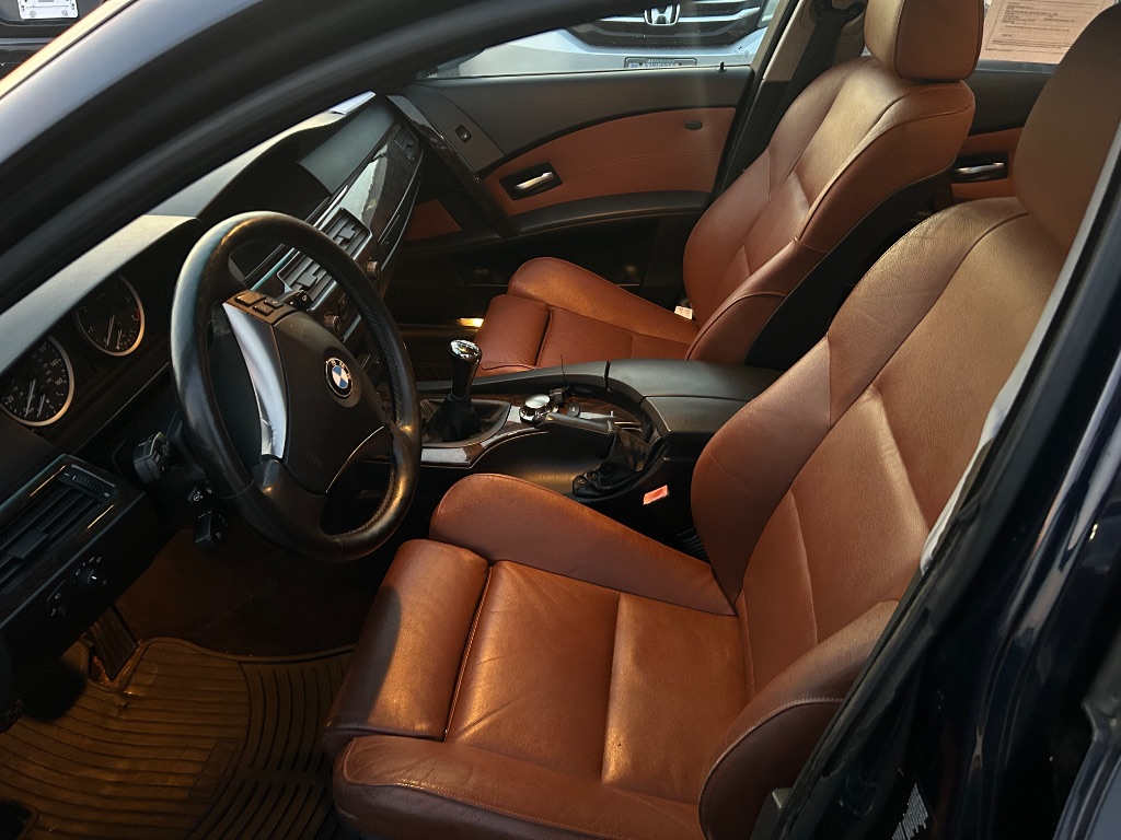 2004 BMW 5 Series 545i - Photo 8
