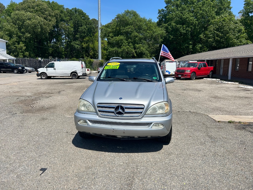 2005 Mercedes-Benz M-Class ML350's photo