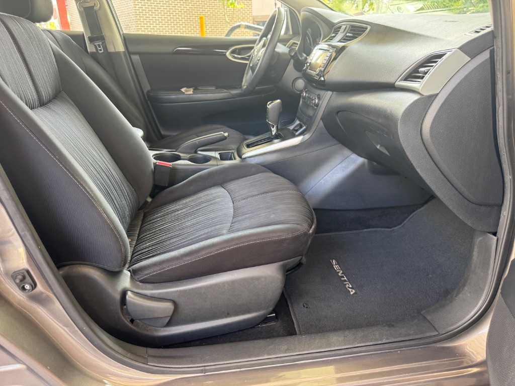 2016 Nissan Sentra SV - Photo 23