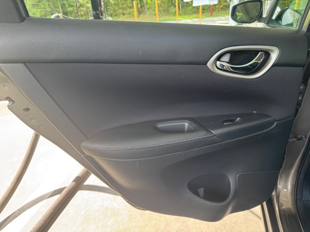 2016 Nissan Sentra SV - Photo 14