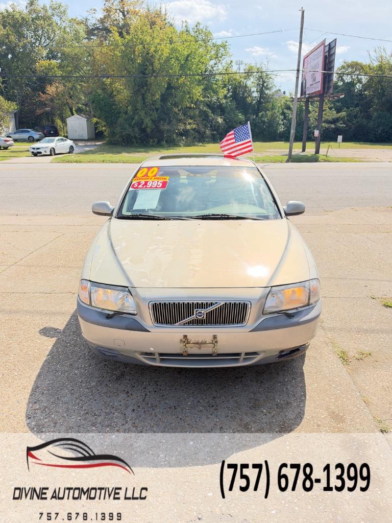 2000 Volvo S80 Base